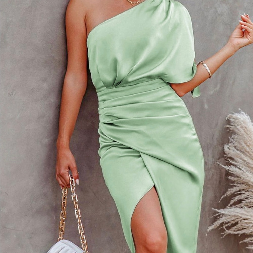 Sea foam green one shoulder dress from Cupshe size large